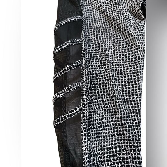 Lululemon Wild & Free Tight - Picture 3 of 7